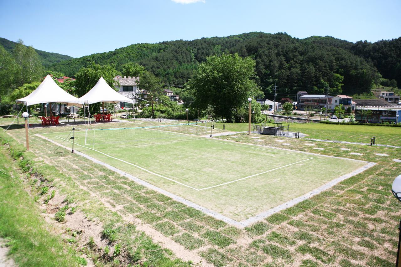 White Windmill Pension Pyeongchang Exterior photo